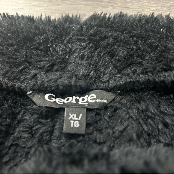 3 for $20 Fuzzy black teddy joggers/sweats - size XL - Picture 7 of 8